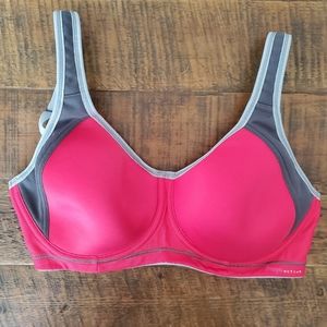 Freya Underwire Sports Bra 30E / 30DDD Red & Grey